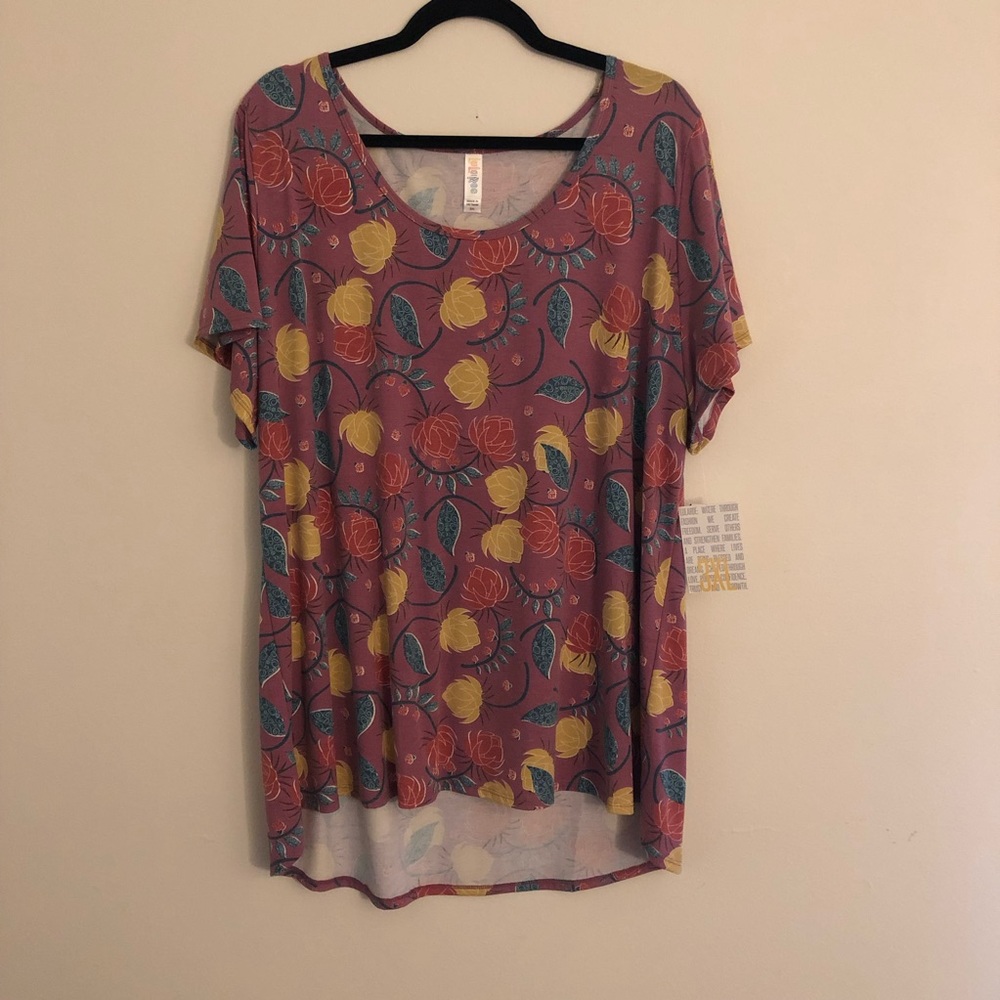 LuLaRoe Classic T - NWT